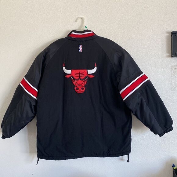 STARTER Men’s Black Insulated Chicago Bulls Jacket Size XL - Picture 1 of 11